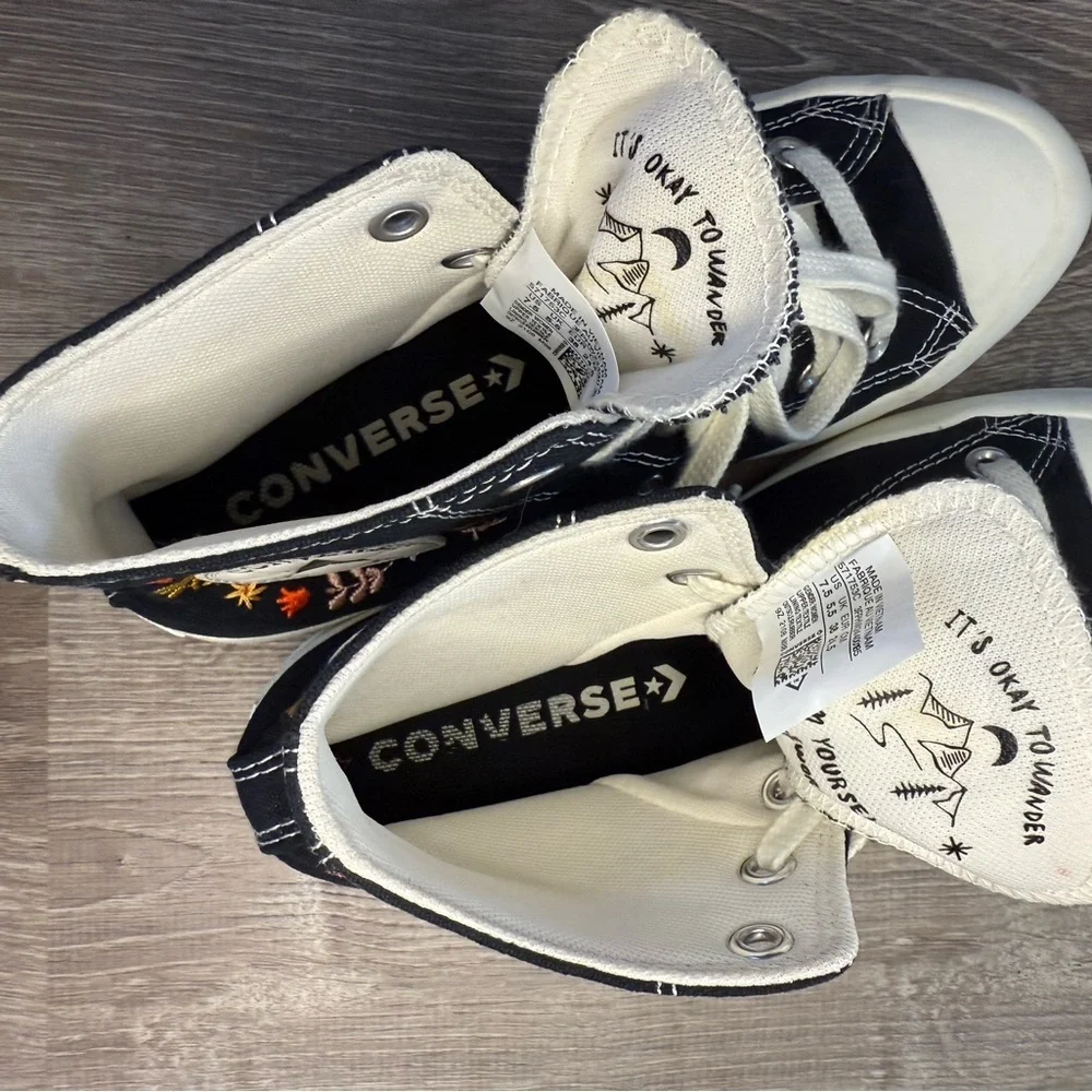 Converse 'It's Okay To Wander” Embroidered Lugged High Platform Shoes Size 7.5